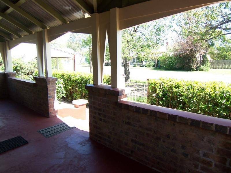19 Martin Street, Temora NSW 2666