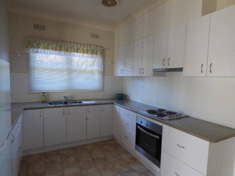 62 Olney Street, Cootamundra NSW 2590