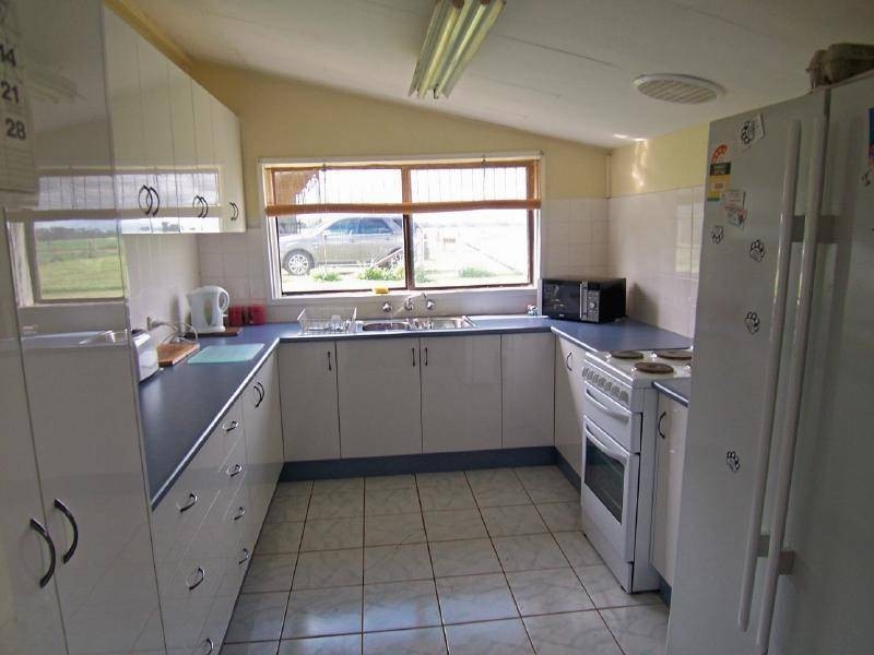 14 Hoskins Street, Stockinbingal NSW 2725