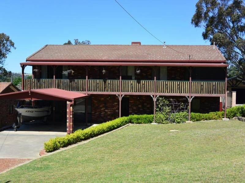11 Donaldson Street, Cootamundra NSW 2590