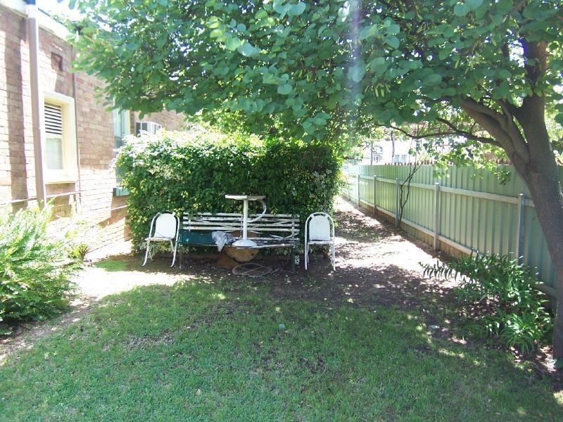 6 Justin Street, Cootamundra NSW 2590