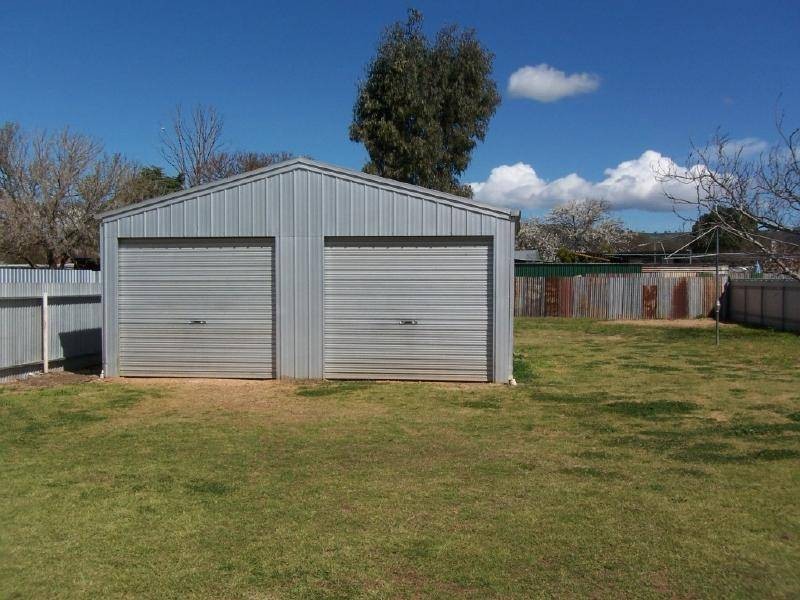 17 Wills Street, Cootamundra NSW 2590