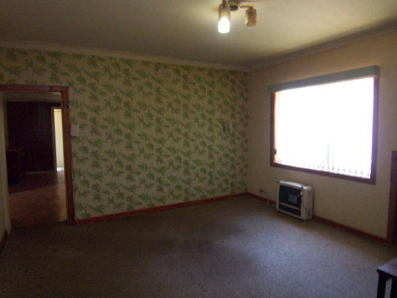 35 Sutton Street, Cootamundra NSW 2590