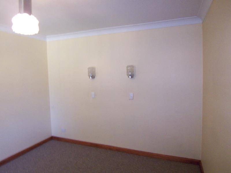 35 Sutton Street, Cootamundra NSW 2590