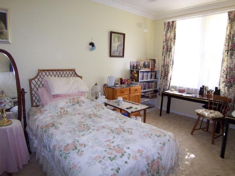 4 Poole Street, Cootamundra NSW 2590