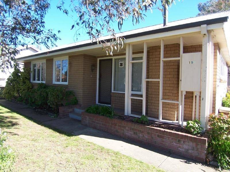195 Thompson Street, Cootamundra NSW 2590