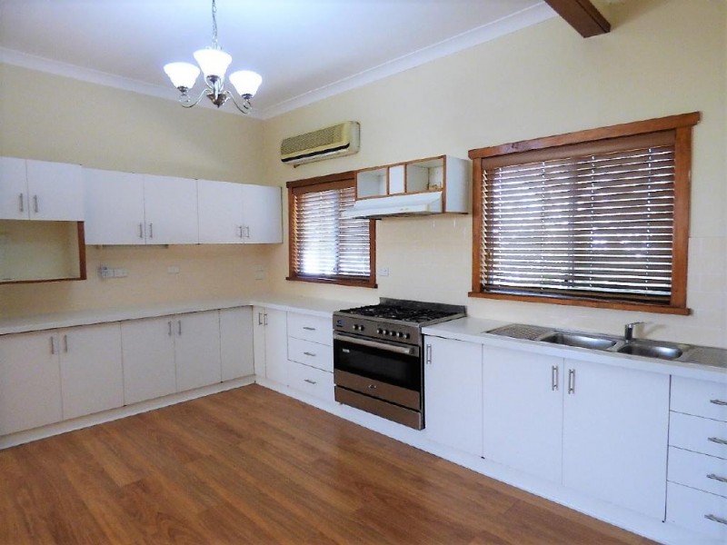 191 Hovell Street, Cootamundra NSW 2590