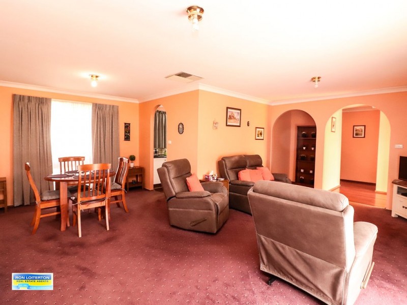 7 Coora Avenue, Cootamundra NSW 2590
