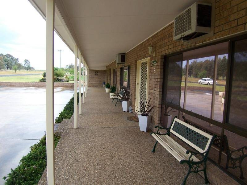 5 Bland Street, Cootamundra NSW 2590