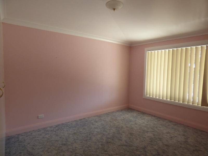 5 Adams Street, Cootamundra NSW 2590