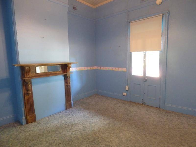 5 Adams Street, Cootamundra NSW 2590