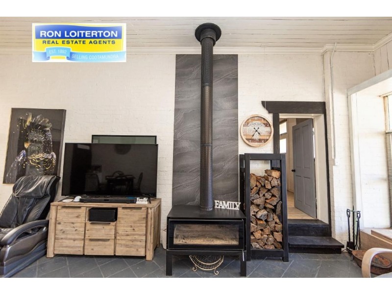 18 King Street, Cootamundra NSW 2590