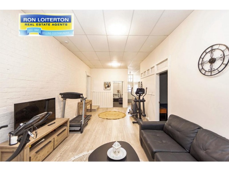 18 King Street, Cootamundra NSW 2590