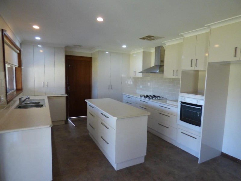 55 Hay Street, Cootamundra NSW 2590