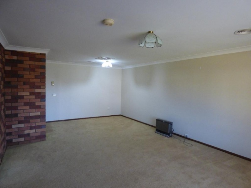 55 Hay Street, Cootamundra NSW 2590