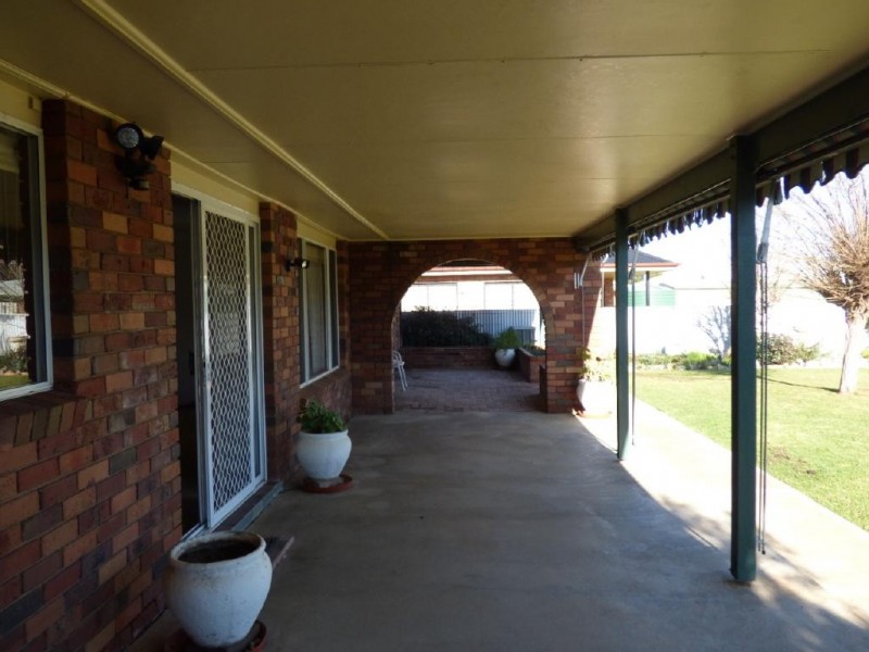 55 Hay Street, Cootamundra NSW 2590