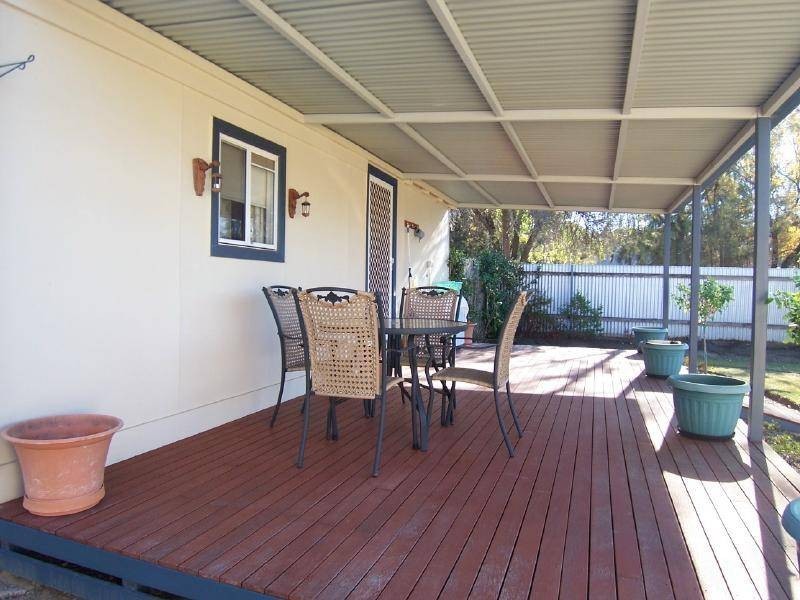 63 Cowcumbla Street, Cootamundra NSW 2590