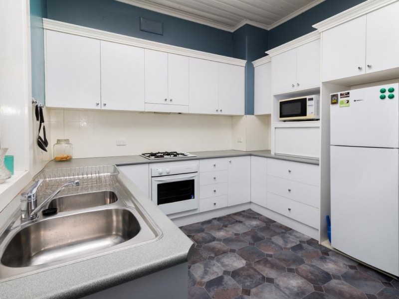 214 Parker Street, Cootamundra NSW 2590