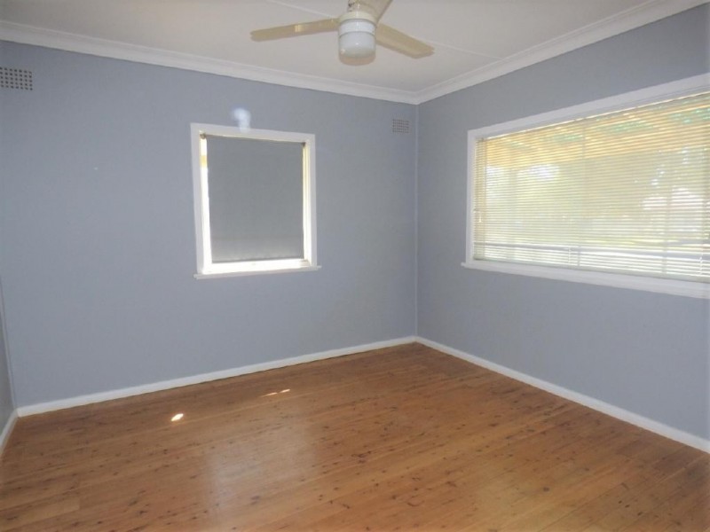 30 Cowcumbla Street, Cootamundra NSW 2590