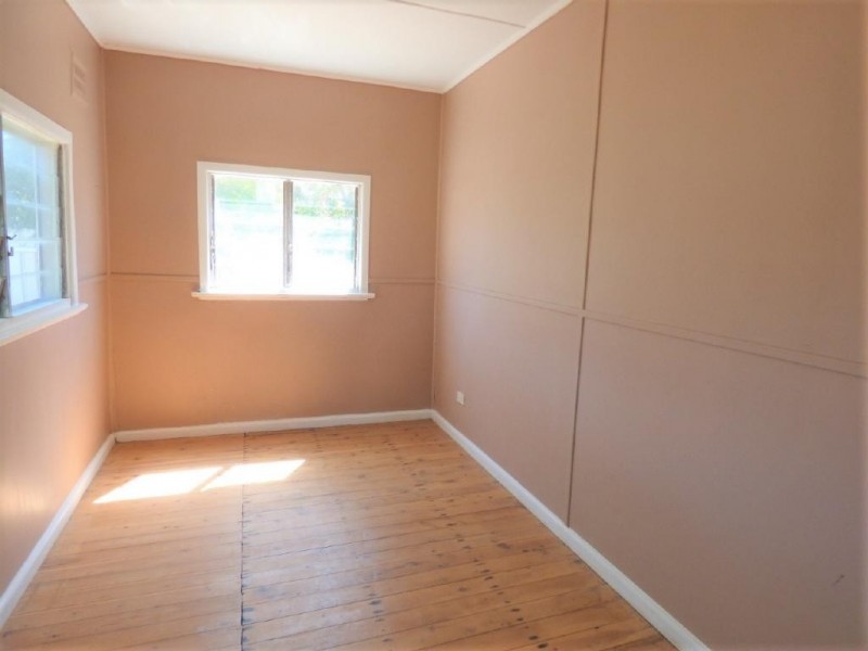 30 Cowcumbla Street, Cootamundra NSW 2590