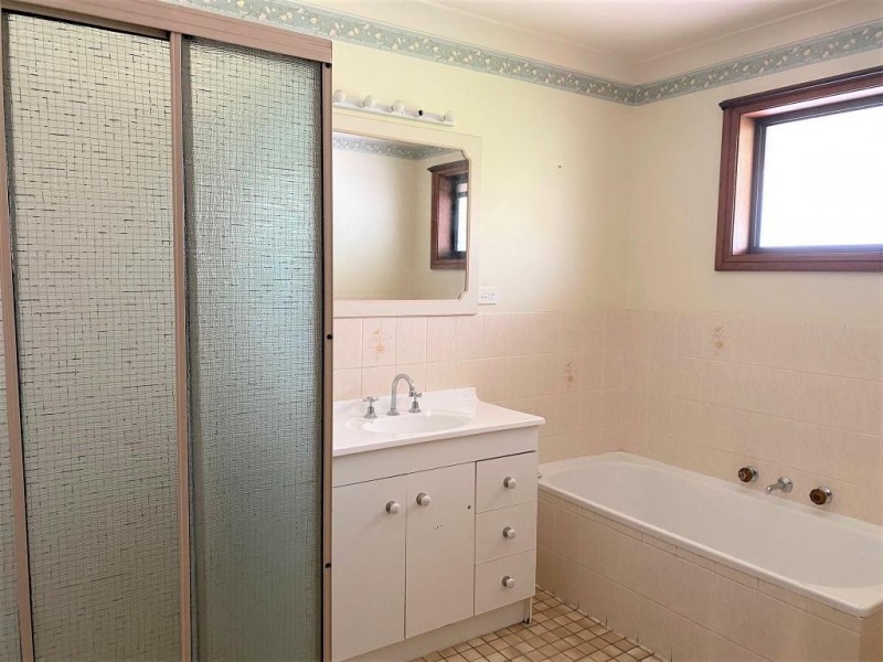 1A Minkara Avenue, Cootamundra NSW 2590