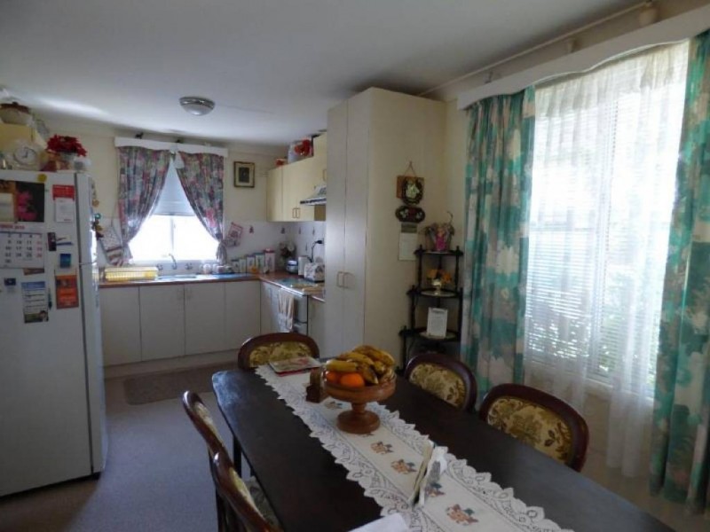 5 Elizabeth Street, Cootamundra NSW 2590