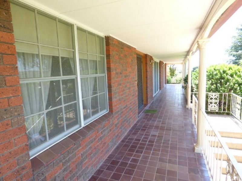 205 Thompson Street, Cootamundra NSW 2590