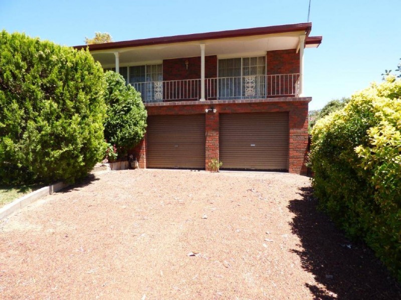 205 Thompson Street, Cootamundra NSW 2590