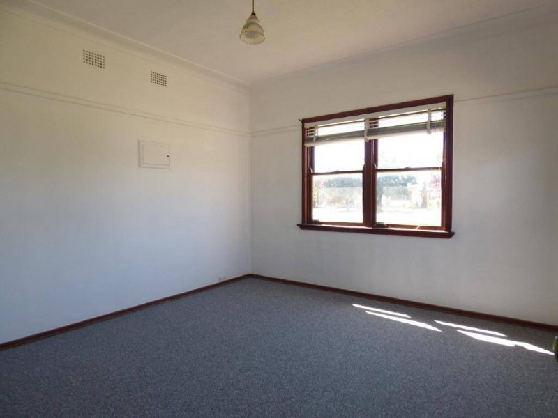 209 Hovell Street, Cootamundra NSW 2590