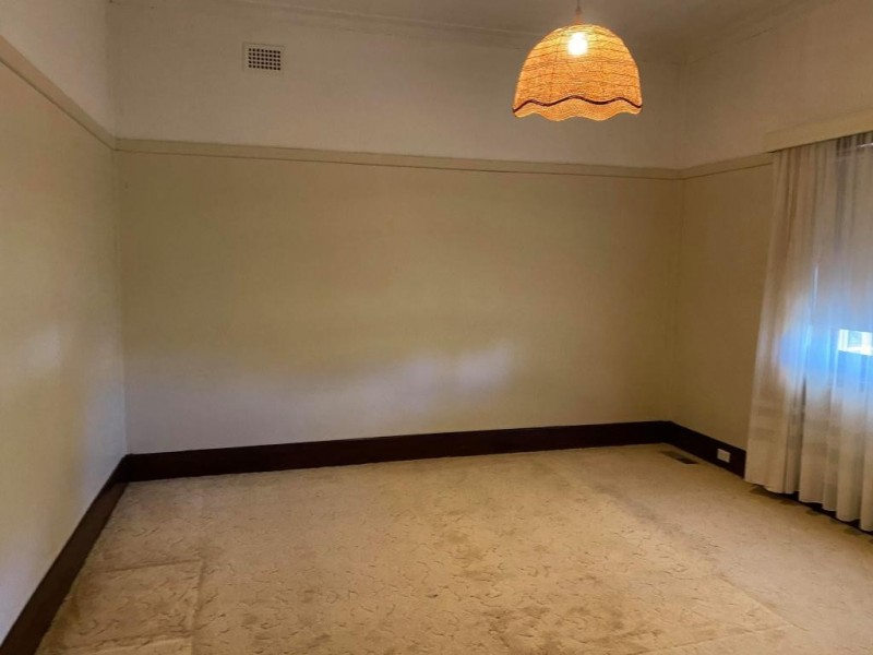 18 Renehan Street, Cootamundra NSW 2590
