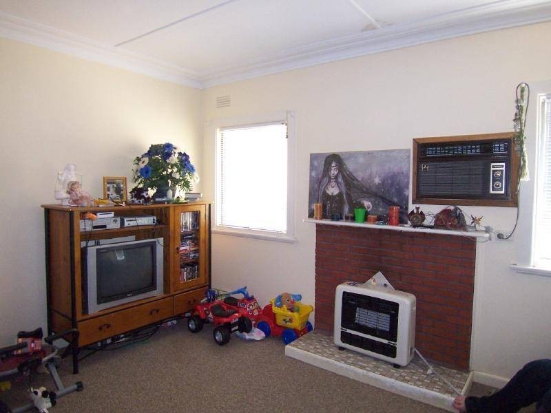 30 Cowcumbla Street, Cootamundra NSW 2590