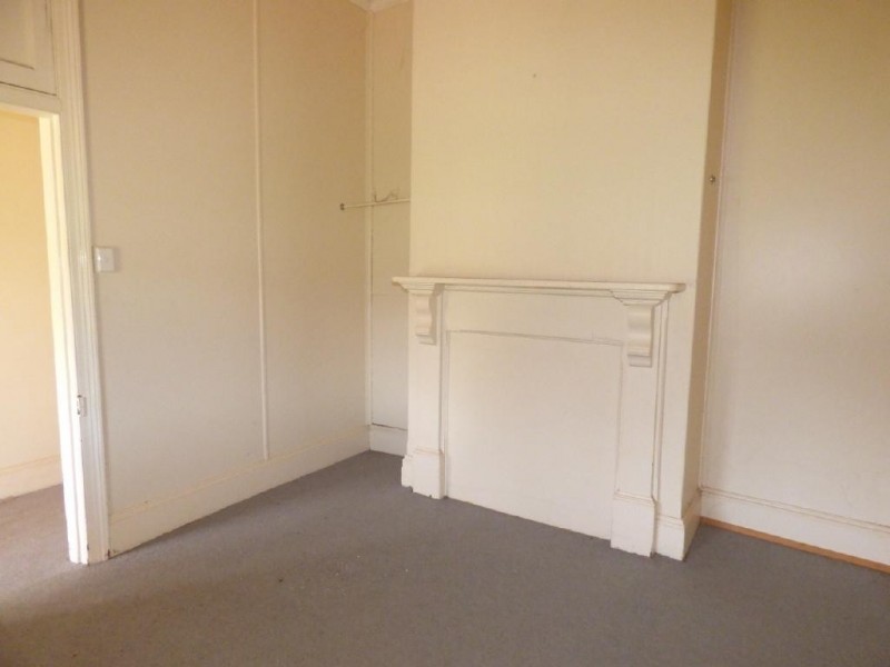 13 Queen Street, Wallendbeen NSW 2588