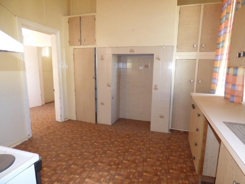 13 Queen Street, Wallendbeen NSW 2588