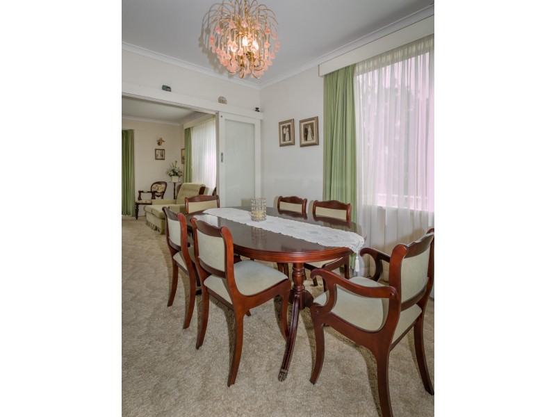 34 John Street, Cootamundra NSW 2590