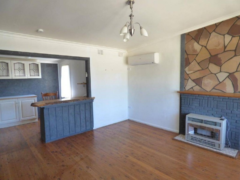 71 Hurley Street, Cootamundra NSW 2590