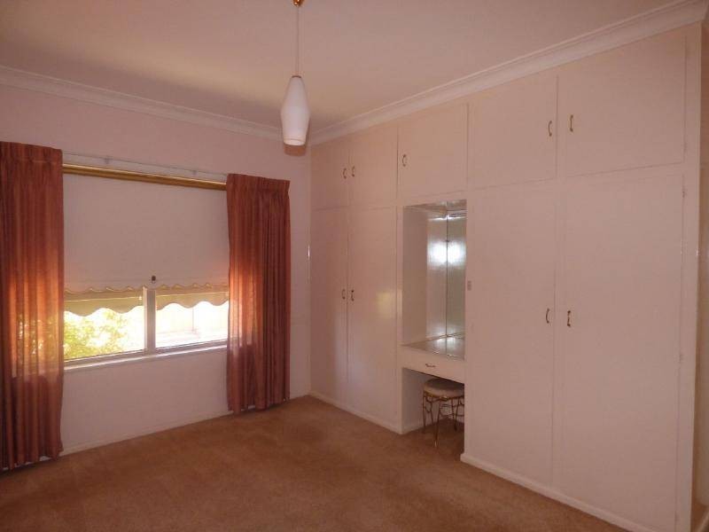 11 Adams Street, Cootamundra NSW 2590