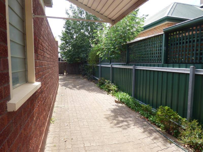 11 Adams Street, Cootamundra NSW 2590