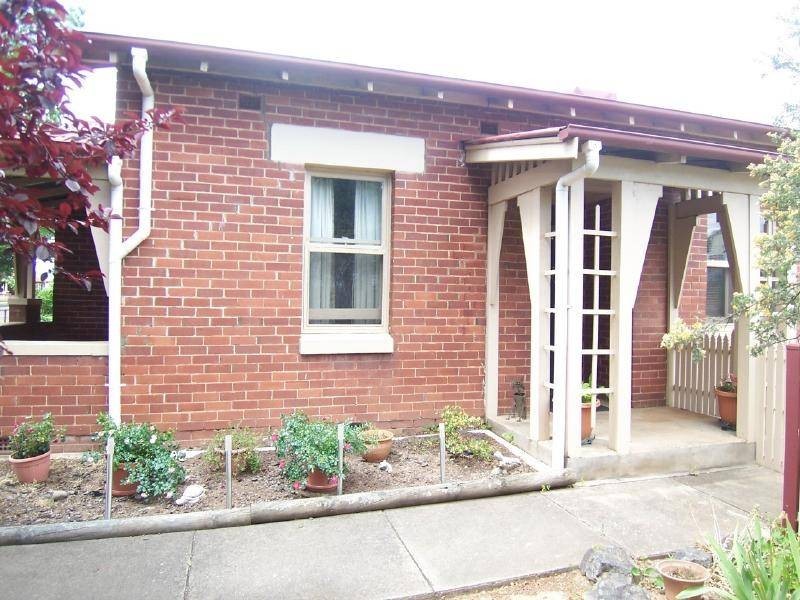 24 Murray Street, Cootamundra NSW 2590