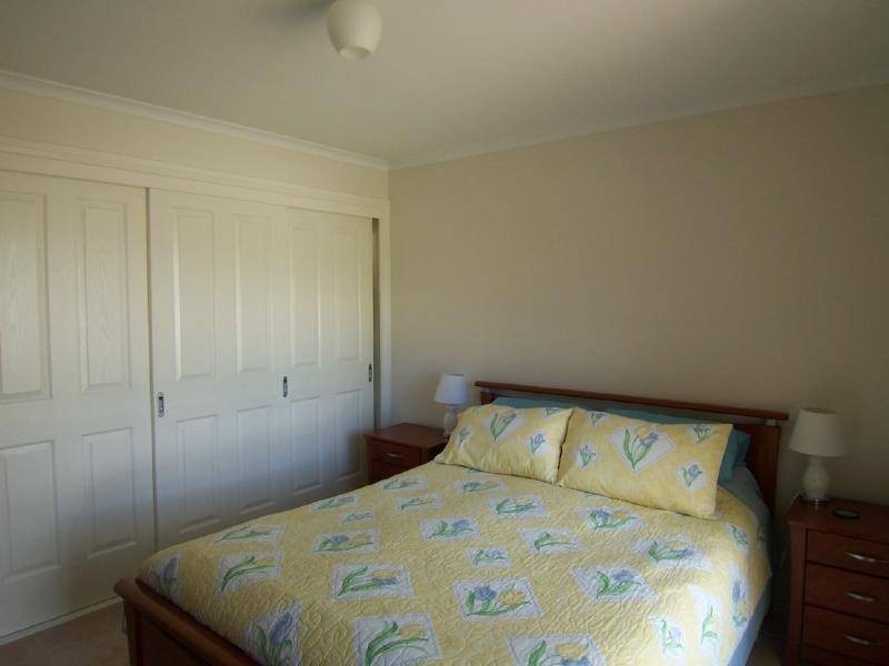 2 JUBILEE AVENUE, Cootamundra NSW 2590