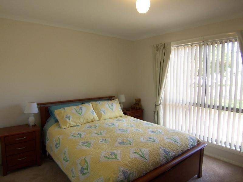 2 JUBILEE AVENUE, Cootamundra NSW 2590