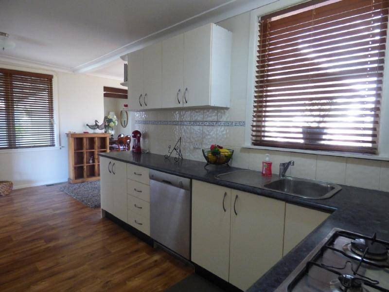 7 Campbell Street, Cootamundra NSW 2590