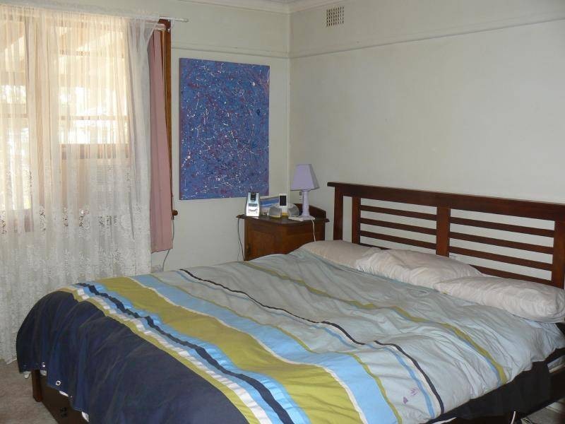 16 John Street, Cootamundra NSW 2590