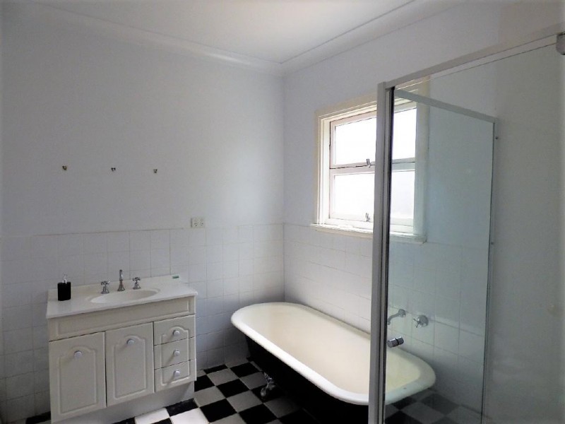 52 Murray Street, Cootamundra NSW 2590