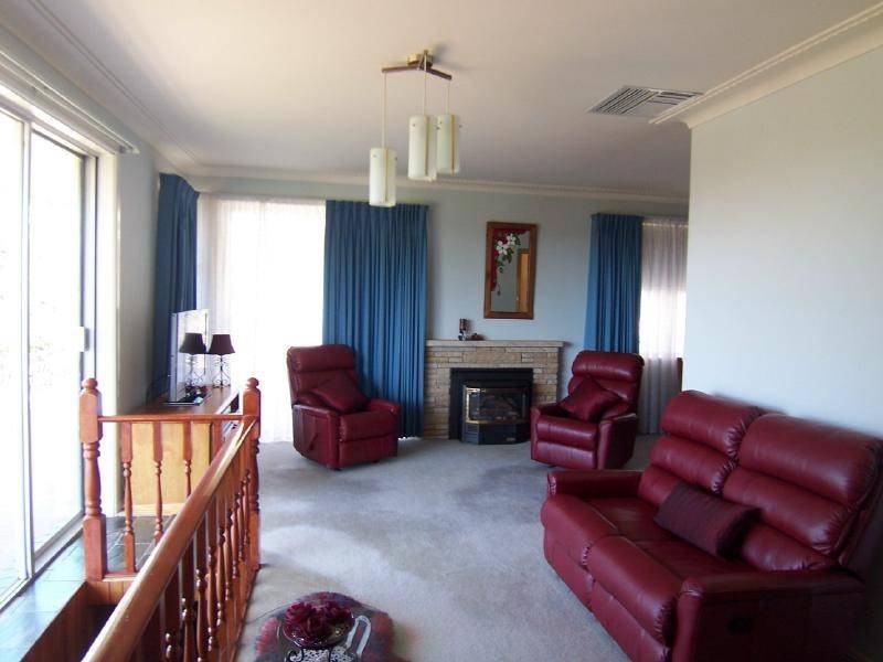 24 Richards Street, Cootamundra NSW 2590