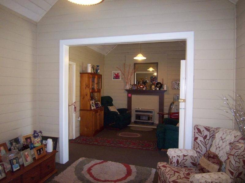 20 Gundagai Road, Cootamundra NSW 2590