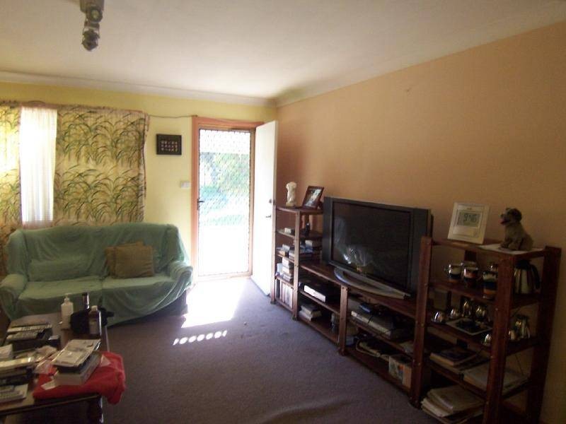 19 Troy Street, Temora NSW 2666