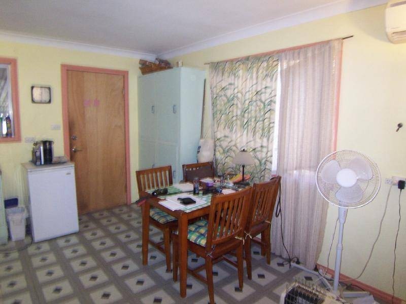 19 Troy Street, Temora NSW 2666