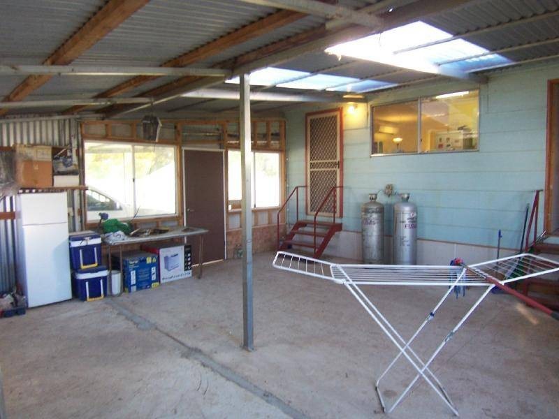 19 Troy Street, Temora NSW 2666