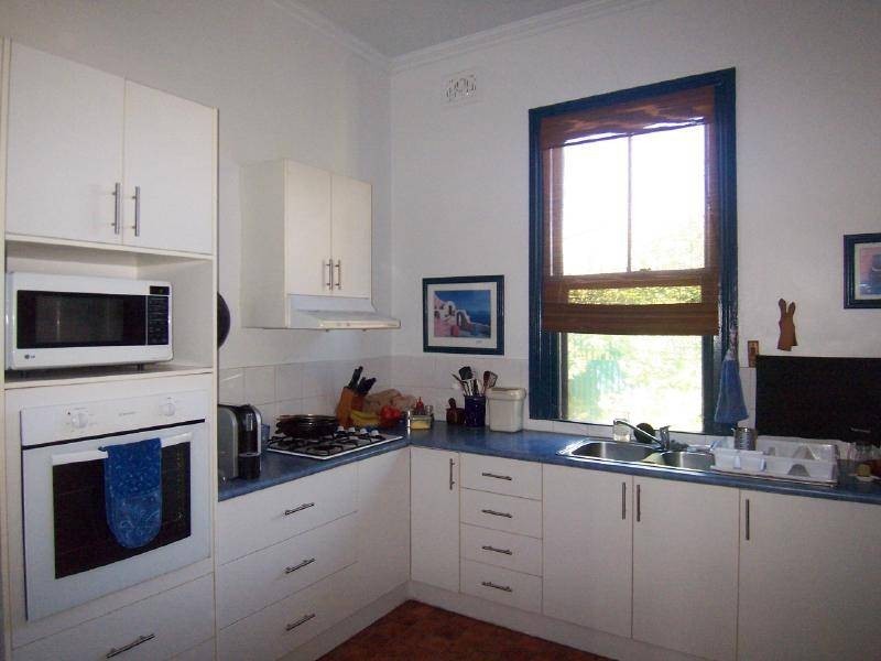 38 Florance Street, Cootamundra NSW 2590