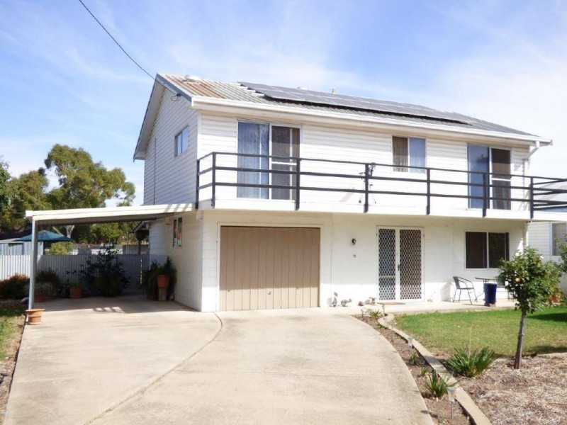 15 Hume Street, Cootamundra NSW 2590